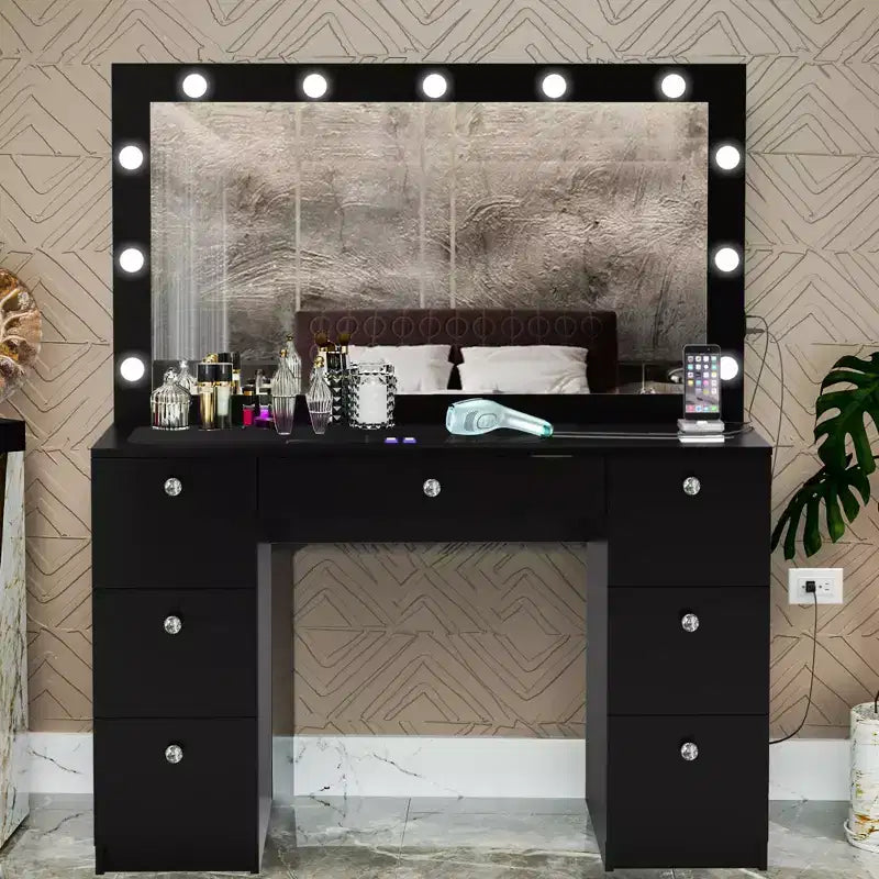 Amalthea Lighted Makeup Vanity - Boahaus