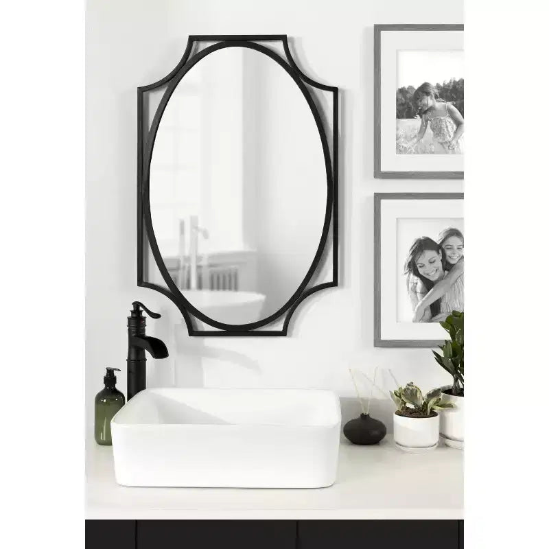 Kate and Laurel Rateau Scalloped Wall Mirror